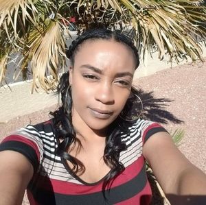 Meet your Posher, Ebony